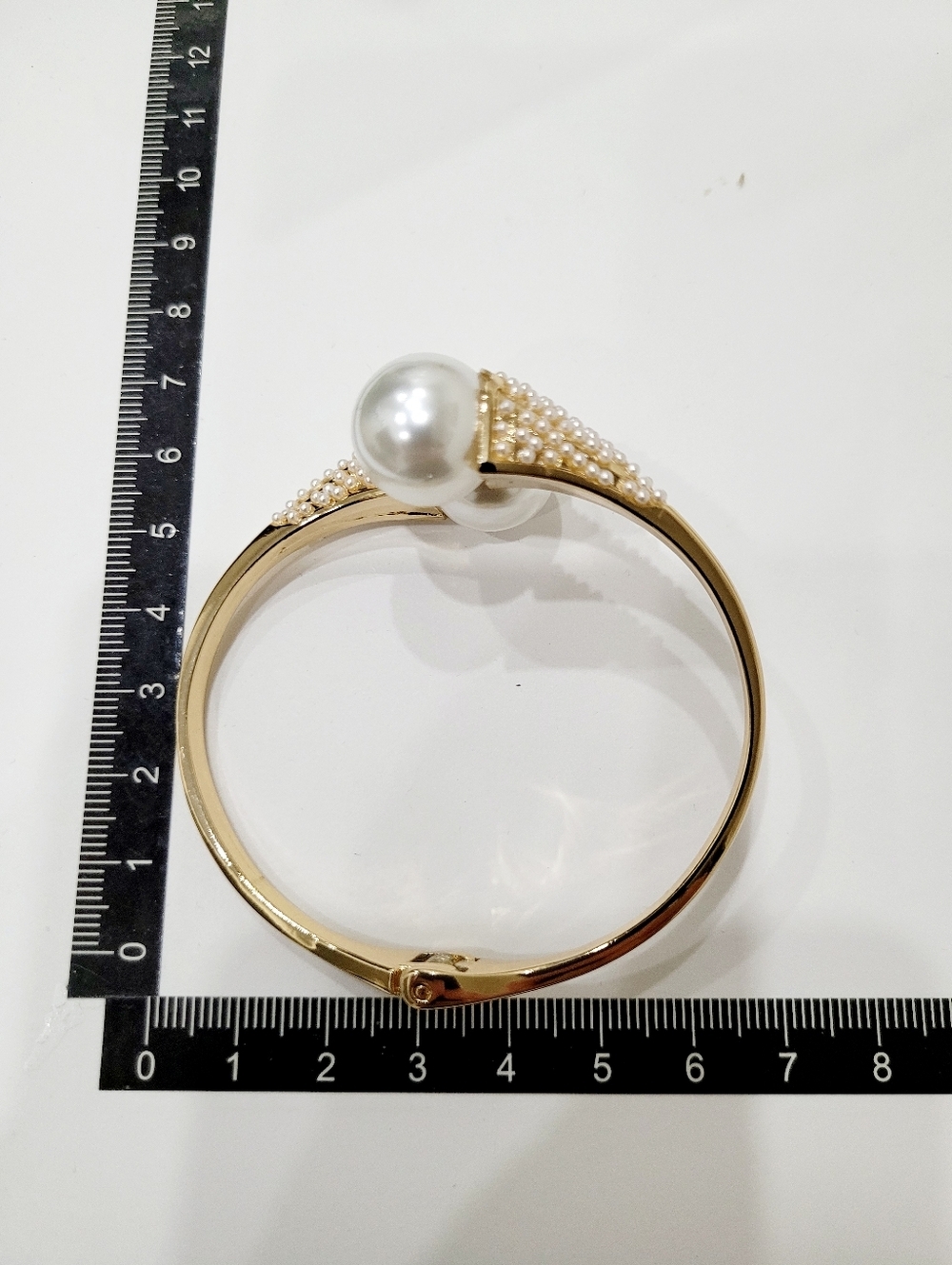 Brand New Gold Tone Mini Pearls Stainless Bangle Bracelet - Picture 7 of 8